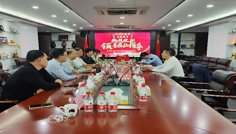 市两新组织党工委委员、市社科联分管领导带队调研福州商会