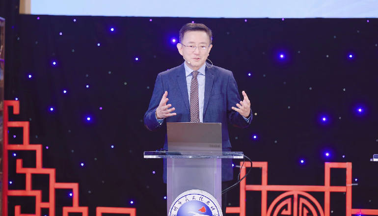 综合开发研究院（中国·深圳）院长樊纲做客深圳市民文化大讲堂